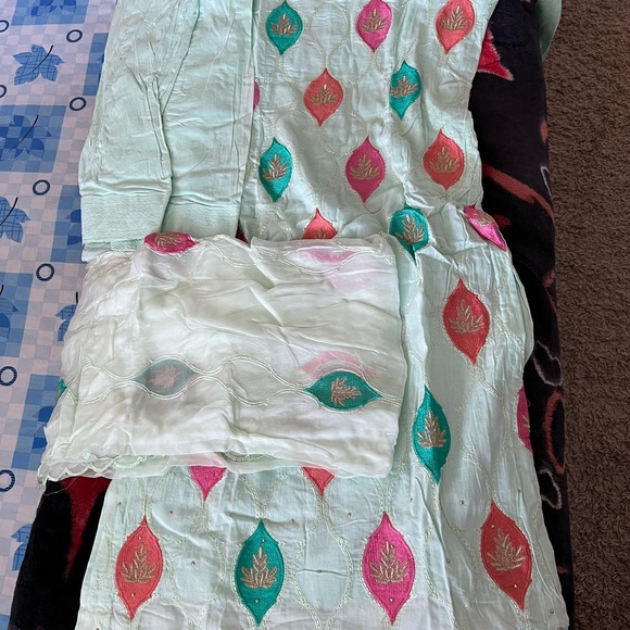 Punjabi suits on sale - Picture 10 of 11